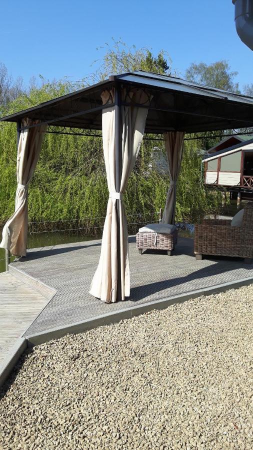 Prachtige Chalet Wabi Sabi Aan Het Water! Geel Exterior foto